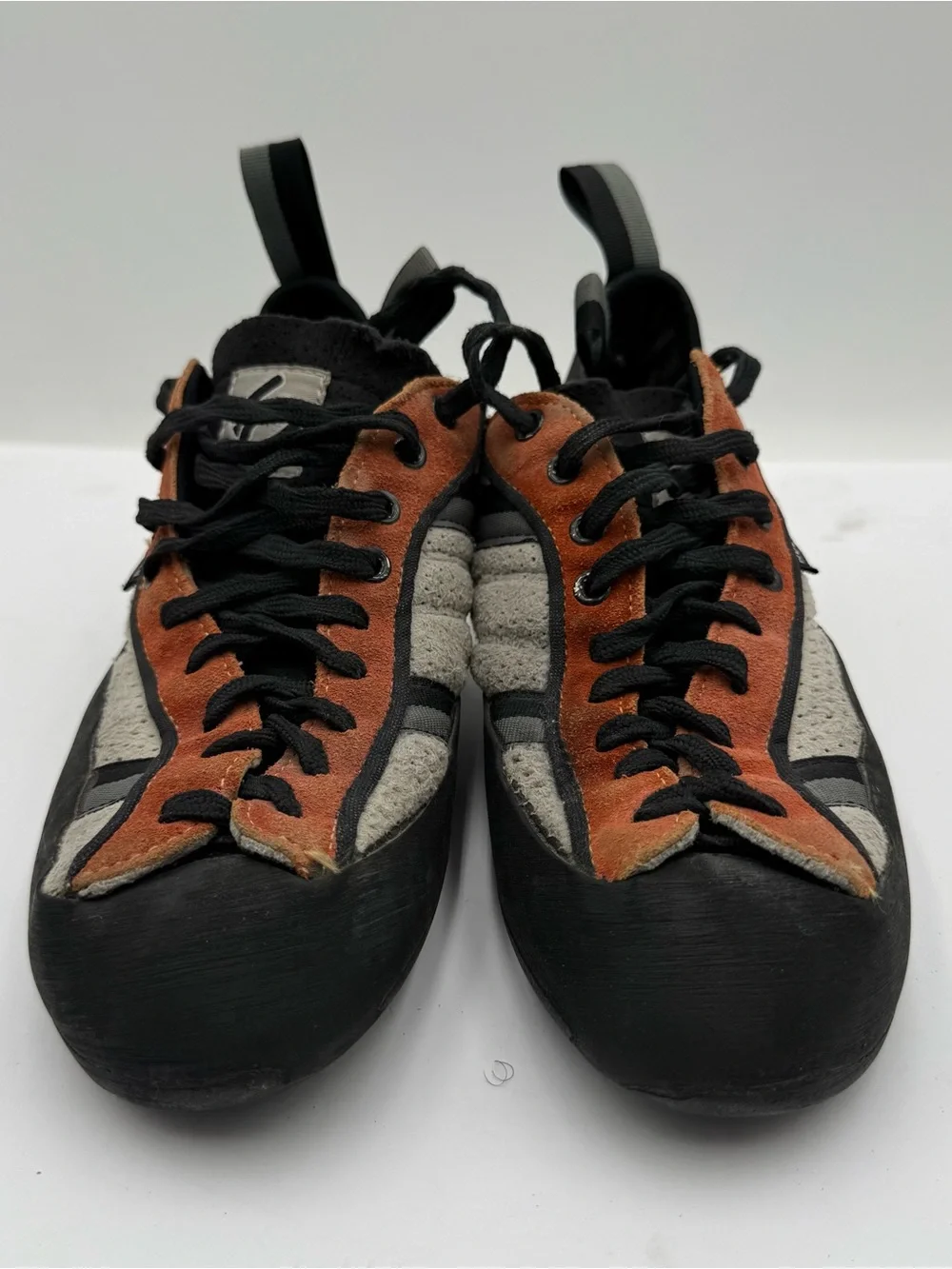 B44 5.10 Five Ten Stealth Orange Suede Lace Up Climbing Shoes Men’s Size 9.5